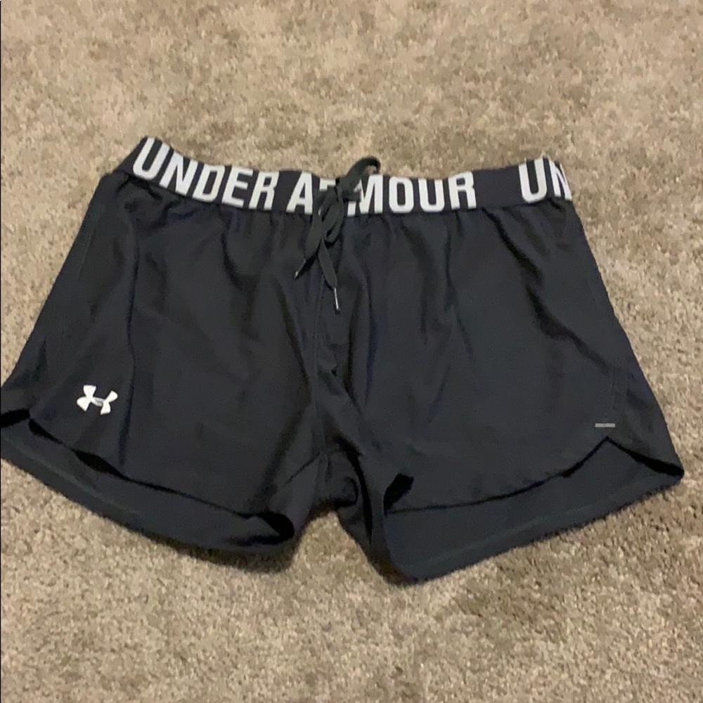 grey under armour shorts